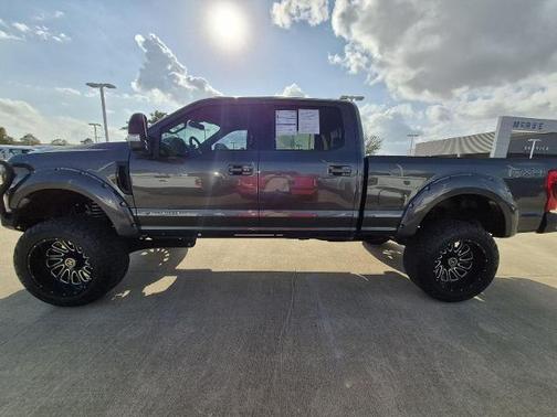 2020 Ford F-250 LARIAT