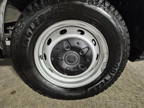 2023 Ford Transit-250 T250