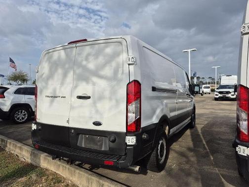 2023 Ford Transit-250 T250