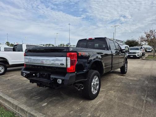 2018 Ford F-350 PLATINUM