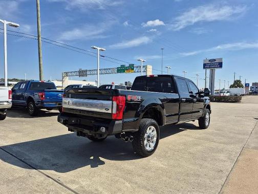 2018 Ford F-350 PLATINUM