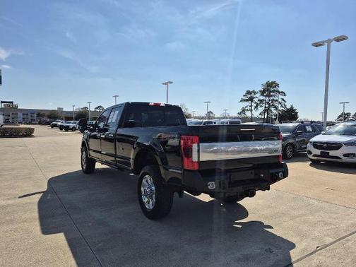 2018 Ford F-350 PLATINUM