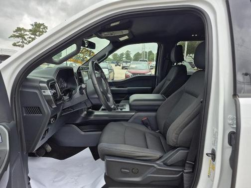 OXFORD WHITE 2023 Ford F-150 XLT
