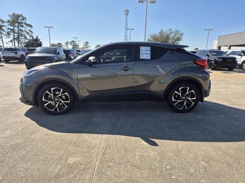 2021 Toyota C-HR XLE