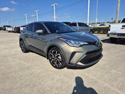 2021 Toyota C-HR XLE