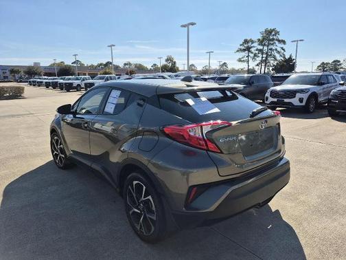 2021 Toyota C-HR XLE