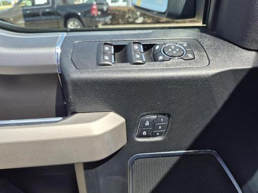 LIGHTNING BLUE 2017 Ford F-150 LARIAT