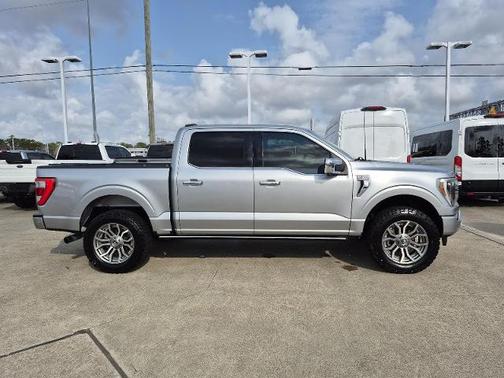 2022 Ford F-150 PLATINUM