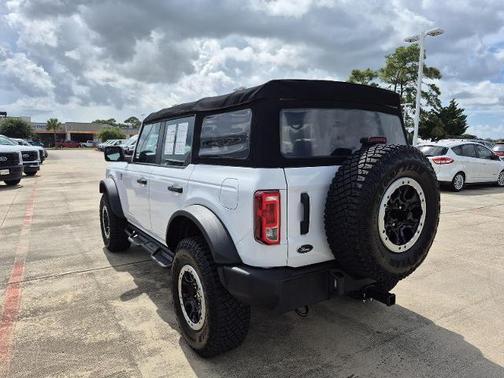 2022 Ford Bronco BASE