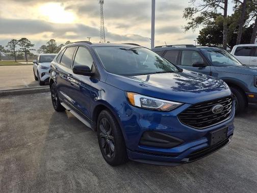 2022 Ford Edge SE