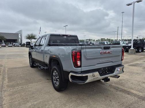 2024 GMC Sierra 1500 SLE