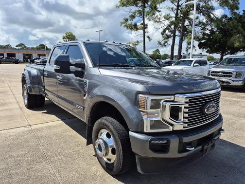2022 Ford F-350 LIMITED