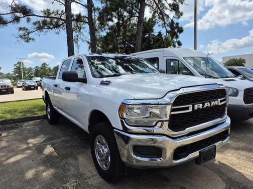Bright White Clearcoat 2022 RAM 2500 TRADESMAN