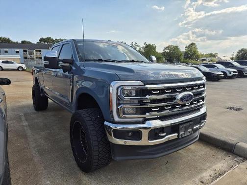 2023 Ford F-250 LARIAT