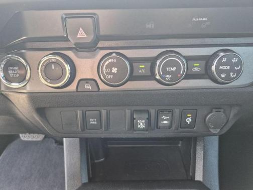 Barcelona Red Metallic 2019 Toyota Tacoma TRD OFF ROAD
