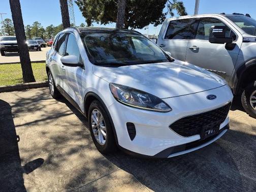 OXFORD WHITE 2020 Ford Escape SE
