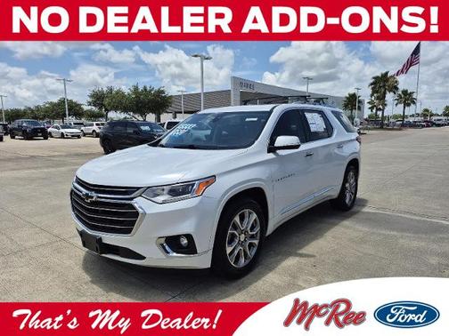 Iridescent Pearl Tricoat 2018 Chevrolet Traverse PREMIER
