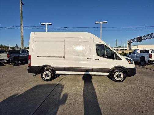 2023 Ford Transit-250 148 WB HIGH ROOF CARGO