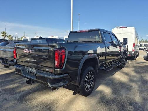 2022 GMC Sierra 1500 AT4