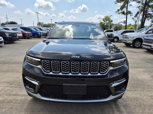 2023 Jeep Grand Cherokee SUMMIT