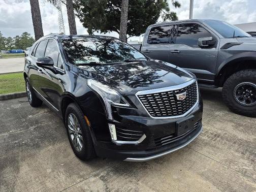 Stellar Black Metallic 2021 Cadillac XT5 PREMIUM LUXURY