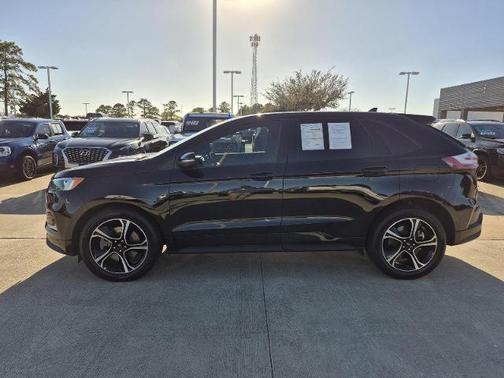 2023 Ford Edge ST