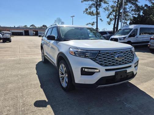 2021 Ford Explorer PLATINUM