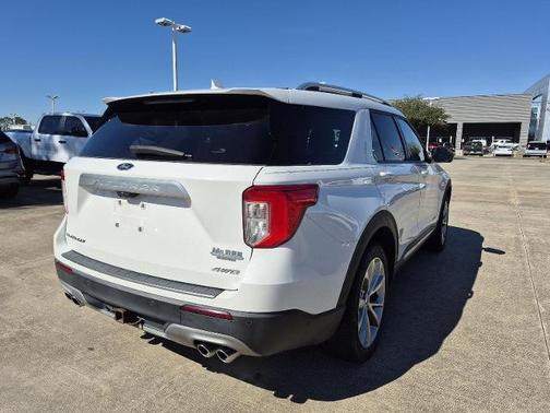 2021 Ford Explorer PLATINUM