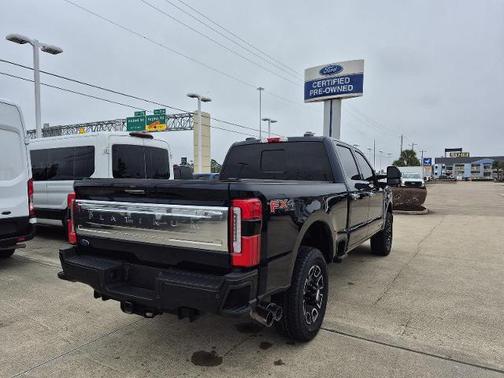 2024 Ford F-250 PLATINUM