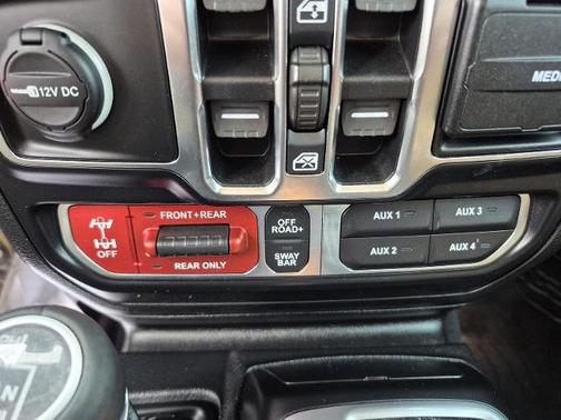 Firecracker Red Clearcoat 2020 Jeep Gladiator RUBICON