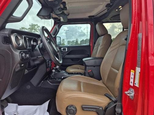 Firecracker Red Clearcoat 2020 Jeep Gladiator RUBICON