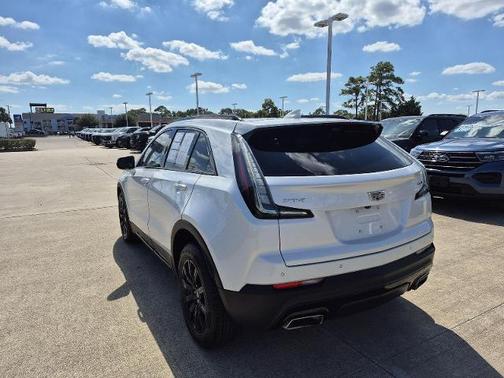 2022 Cadillac XT4 SPORT