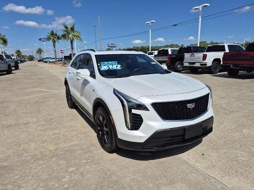 2022 Cadillac XT4 SPORT