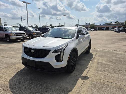 2022 Cadillac XT4 SPORT