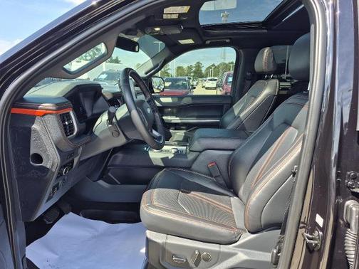 AGATE BLACK METALLIC 2024 Ford Expedition TIMBERLINE