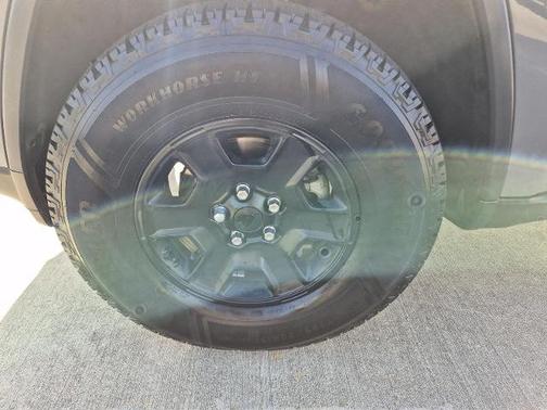 2019 Jeep Grand Cherokee LAREDO