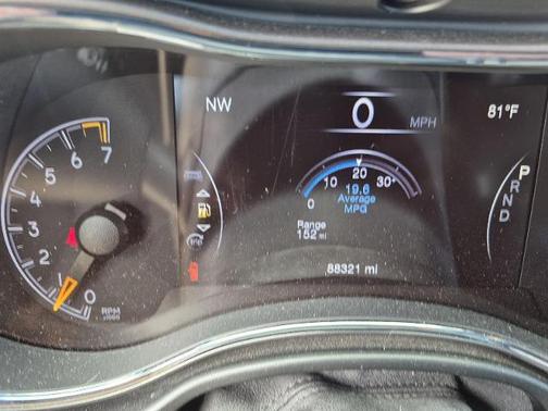 2019 Jeep Grand Cherokee LAREDO