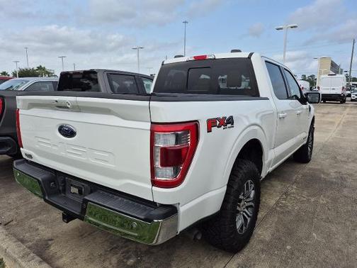 STAR WHITE METALLIC TRICOAT 2022 Ford F-150 LARIAT