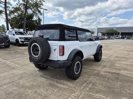 2023 Ford Bronco OUTER BANKS ADVANCED