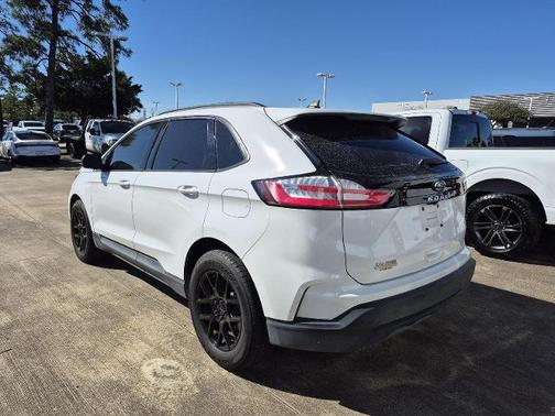 2021 Ford Edge SE