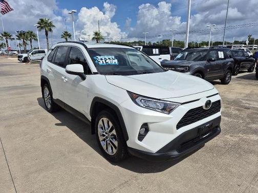 2021 Toyota RAV4 XLE PREMIUM