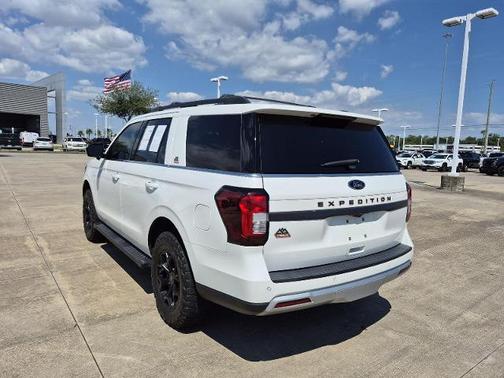 2022 Ford Expedition TIMBERLINE