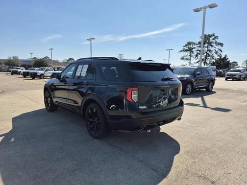 2024 Ford Explorer ST-LINE