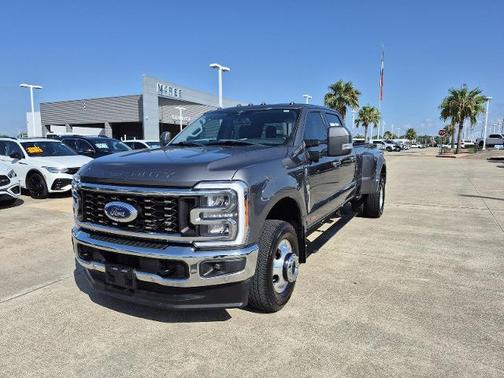 2023 Ford F-350 LARIAT SUPER DUTY