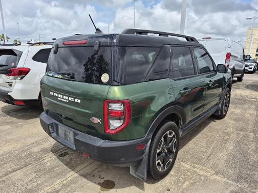 ERUPTION GREEN METALLIC 2023 Ford Bronco Sport OUTER BANKS