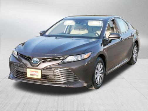 2019 Toyota Camry Hybrid LE