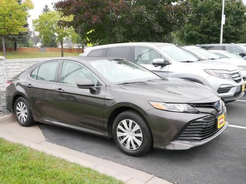 2019 Toyota Camry Hybrid LE
