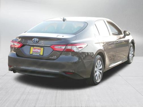 2019 Toyota Camry Hybrid LE