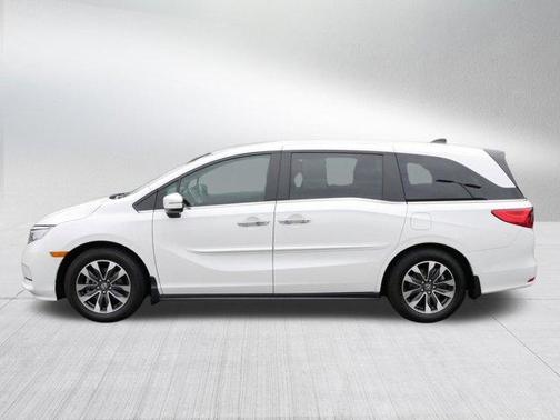 Platinum White Pearl 2024 Honda Odyssey EX-L
