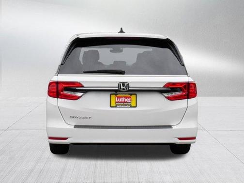 Platinum White Pearl 2024 Honda Odyssey EX-L